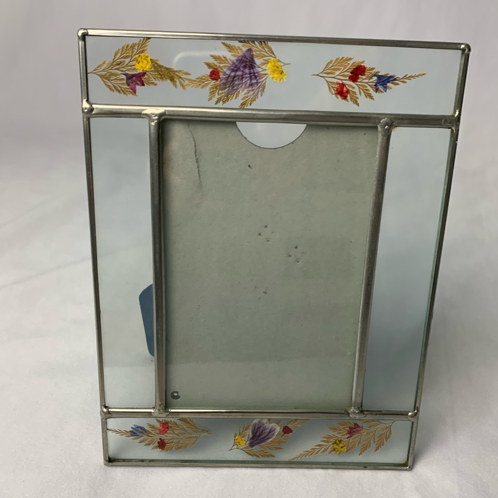 Glass & Wire Pine Fronds & Floral Accents Picture Frame